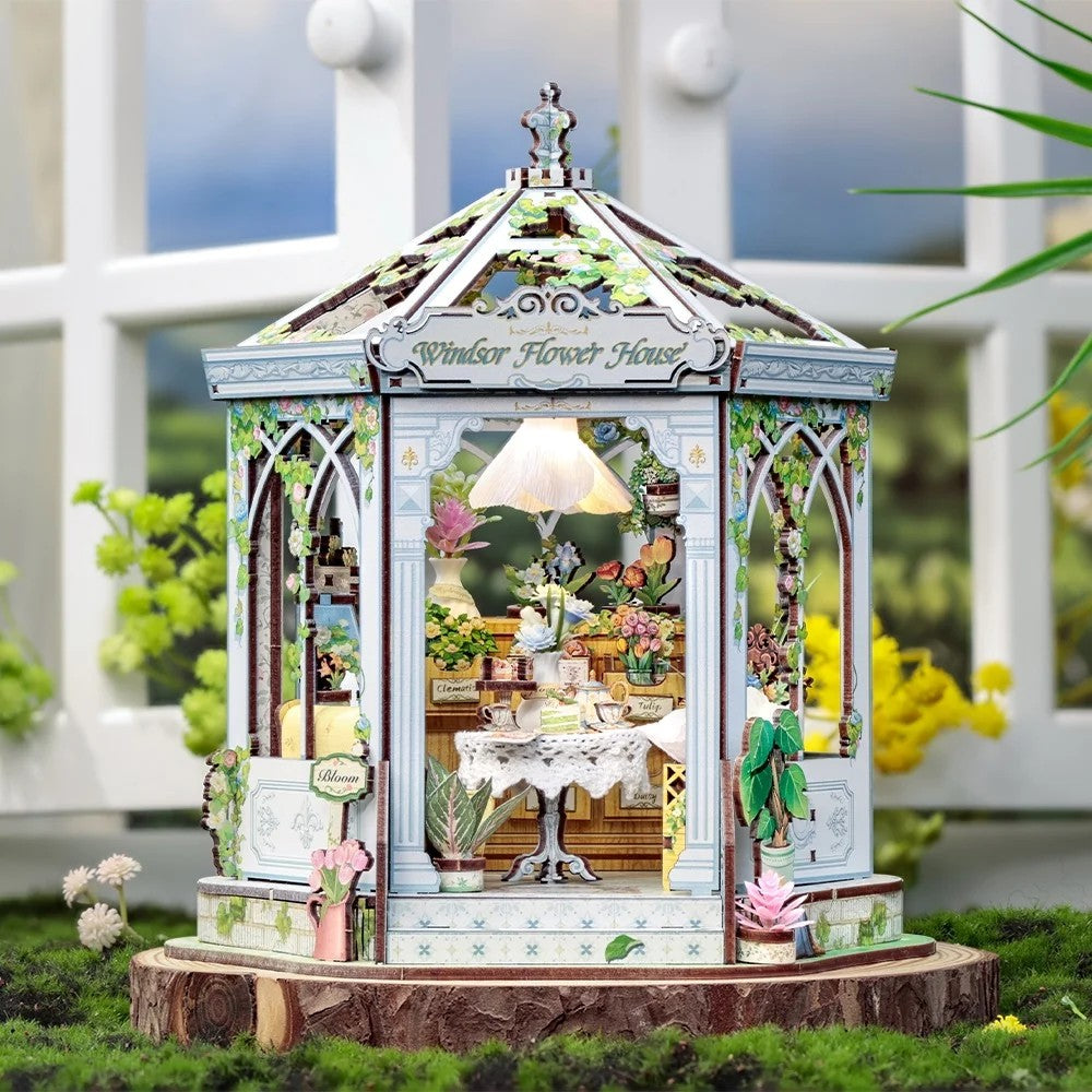 CuteBee | Windsor Flower House DIY Kit by Weekend Hub. Australian Art Prints, Gifts, Fashion and Homewares. Green Door Decor. www.greendoordecor.com.au
