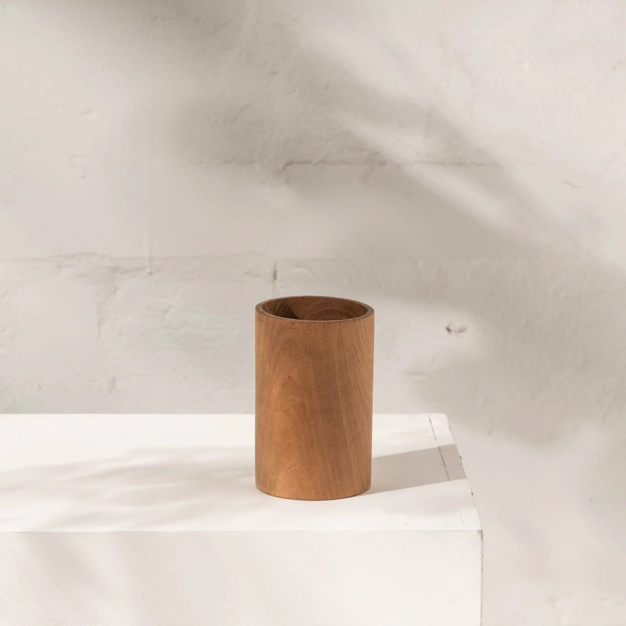 'Dyna' Recycled Timber Tumbler by Inartisan. We proudly support fun and beautiful art prints, textiles, homewares and jewellery by Aussie Creatives. www.greendoordecor.com.au
