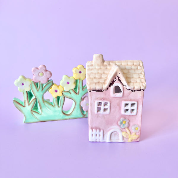 Tealight House | Pink House with Flower by Yellow Rock Decor. Australian Art Prints and Homewares. Green Door Decor. www.greendoordecor.com.au
