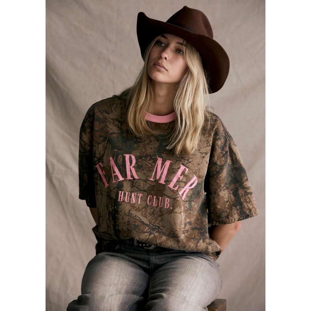 Hunt Club Tee | FAR MER. by Whitney | Whitney Spicer Art. Australian Art Prints and Homewares. Green Door Decor. www.greendoordecor.com.au