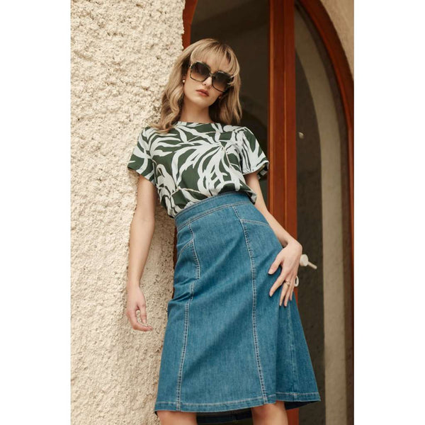 'Let's Be Fronds' Tee by Frock Me Out. Australian Art Prints and Homewares. Green Door Decor. www.greendoordecor.com.au