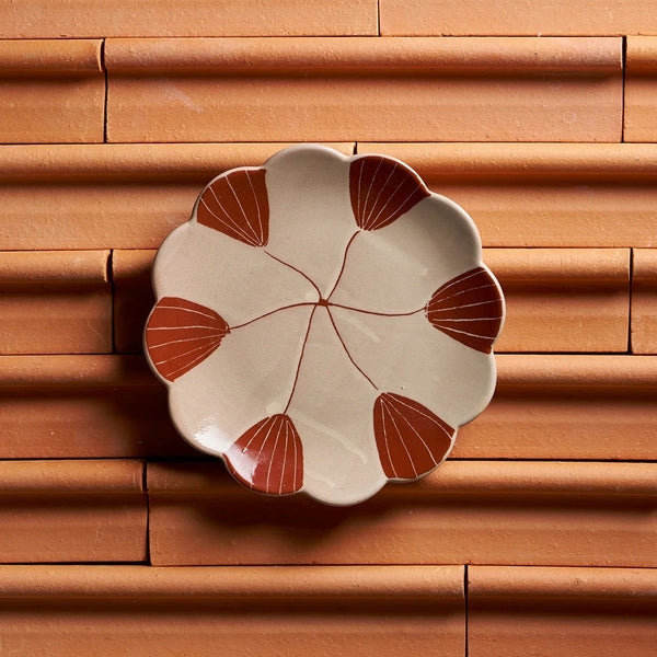 Plate - Fan Flower | June's Daisy by Robert Gordon. Australian Art Prints, Fashion and Homewares. Green Door Decor. www.greendoordecor.com.au