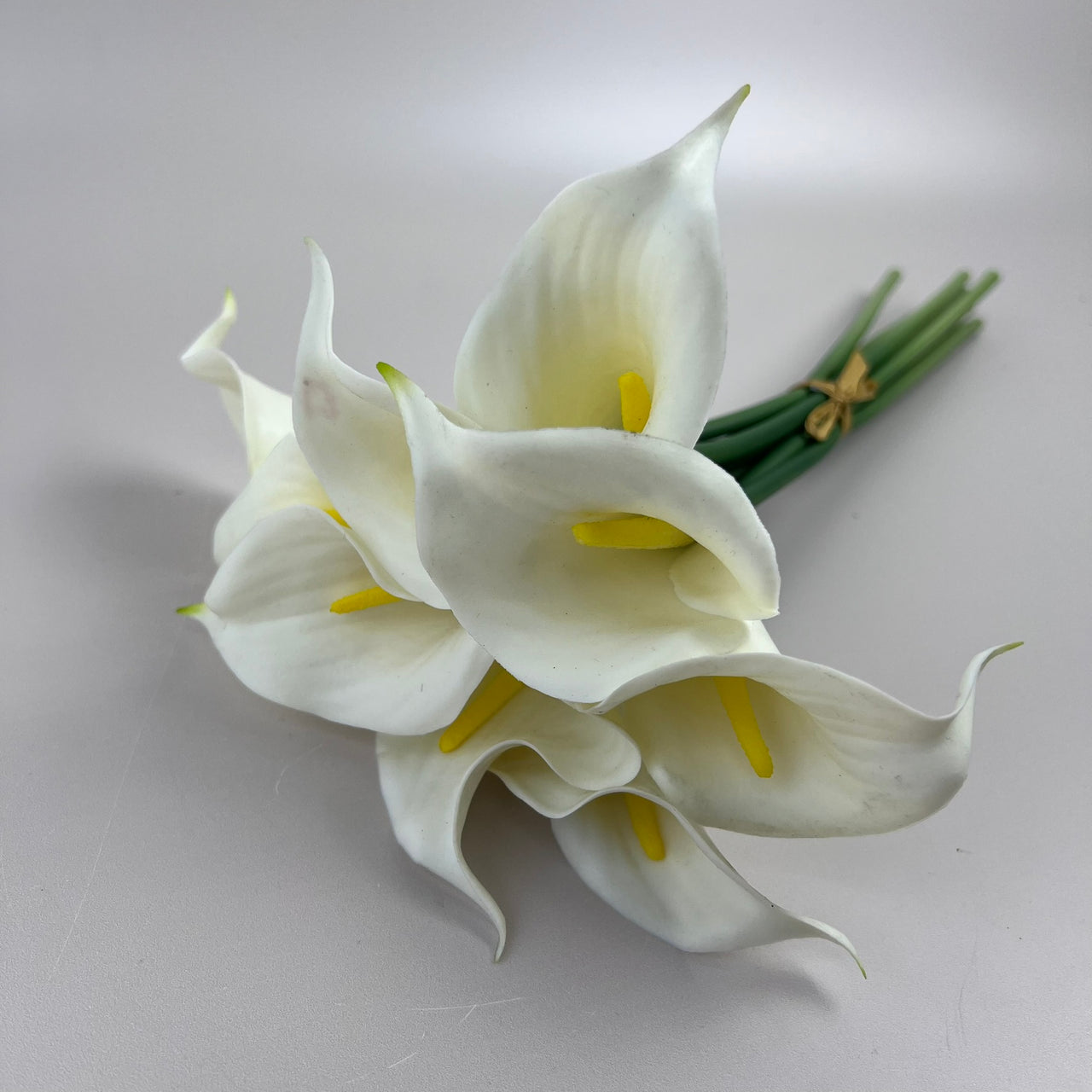 Faux Flowers | Real Touch Calla Lily Bouquet (9 flowers) - White by HG Living. Australian Art Prints, Gifts, Fashion and Homewares. Green Door Decor. www.greendoordecor.com.au