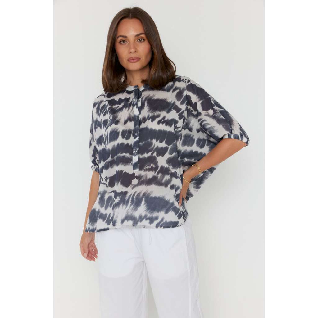 Sultan Blouse Navy Blur by Alexandra. Australian Art Prints, Fashion and Homewares. Green Door Decor. www.greendoordecor.com.au