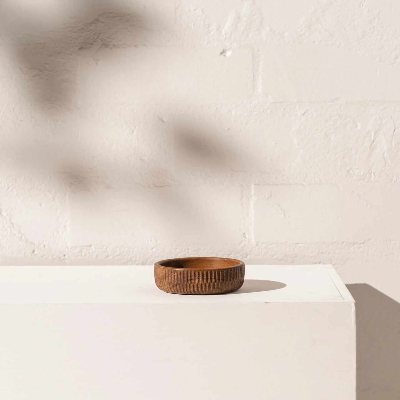 'Zina' Carved Edge Serving Dish by Inartisan. Australian Art Prints and Homewares. Green Door Decor. www.greendoordecor.com.au